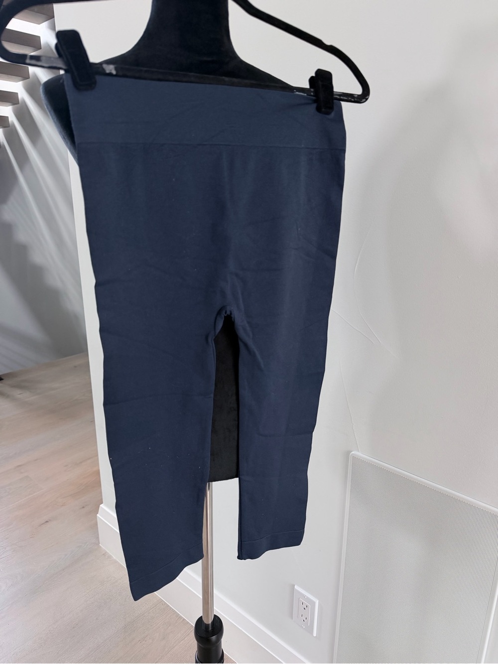 Y2K Navy Cropped Leggings size L/XL